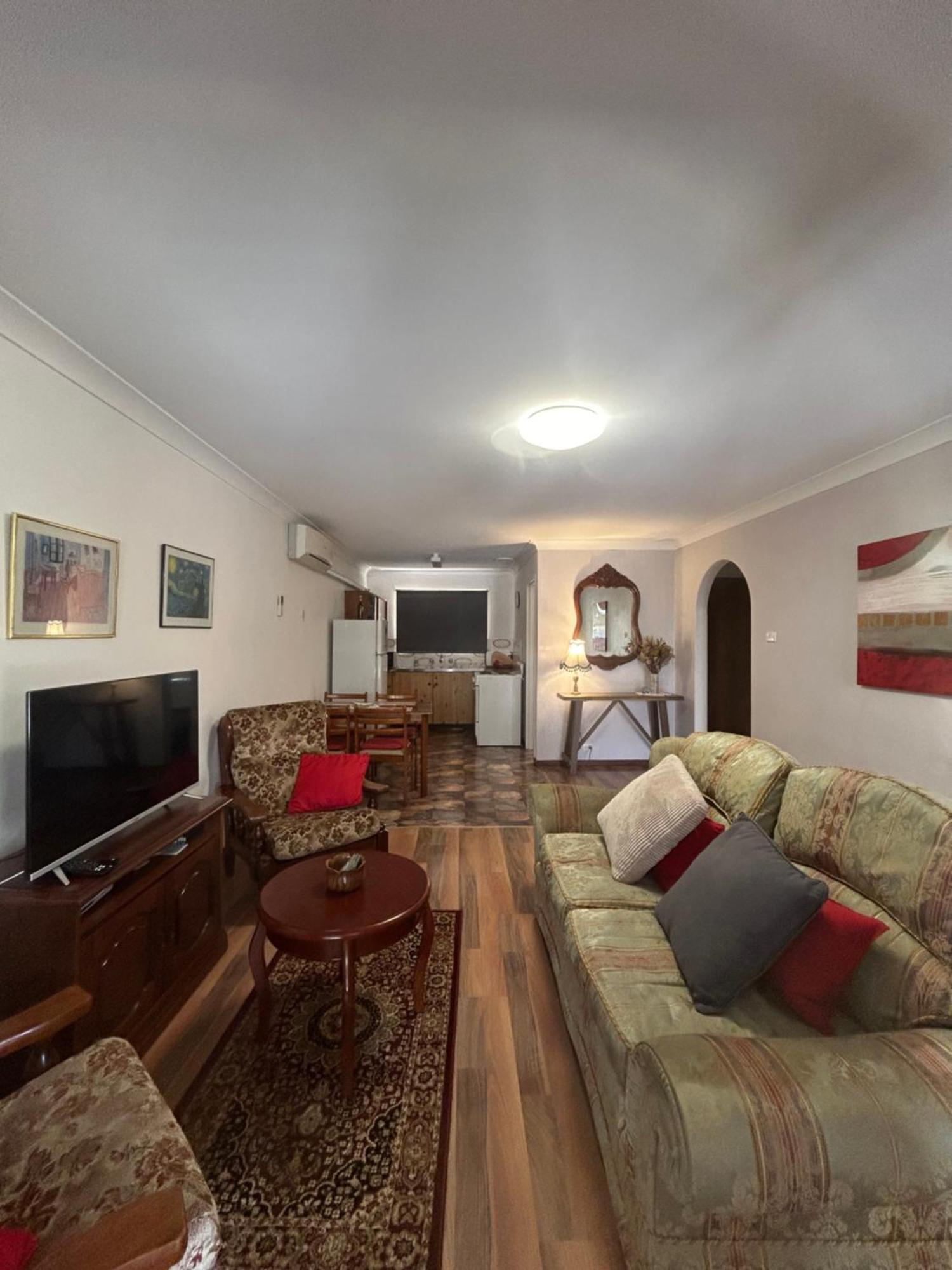 Champion Bay Beach Unit, With Own Carport, Джералдтон Екстериор снимка